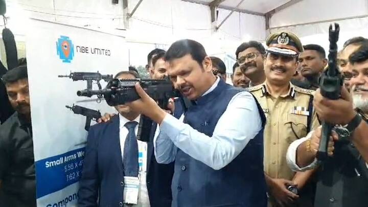 तीन दिवसीय डिफेन्स एक्स्पोचं आज उदघाटन झालं.