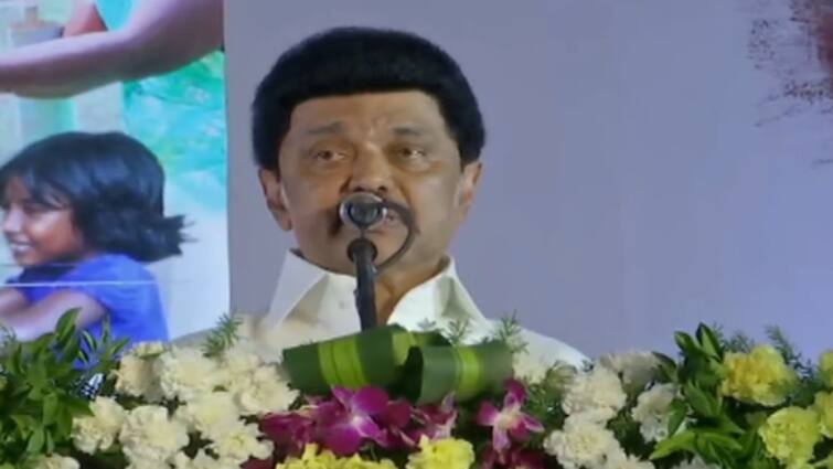 Chief Minister M. K. Stalin inaugurated the seawater desalination plant at Nemmeli at a cost of Rs 2,465 crore Chief Minister M. K. Stalin: ”கடல்நீரை குடிநீராக்கும் திட்டதால் 10 லட்சம் மக்கள் பயன்”.. முதலமைச்சர் மு.க.ஸ்டாலின் பேச்சு