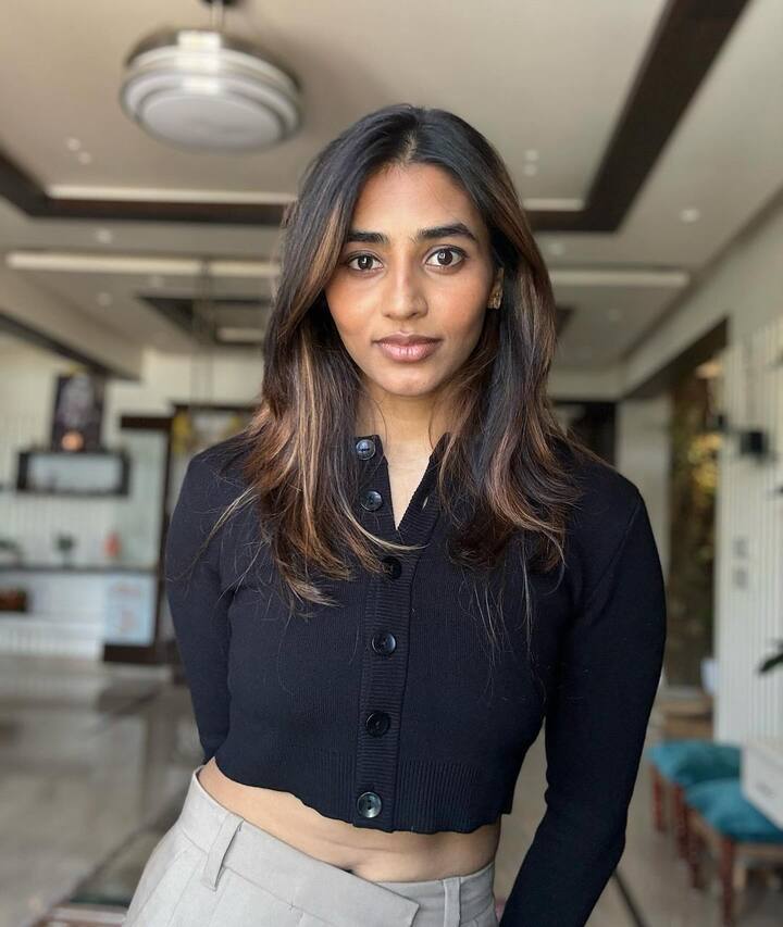 సప్తమీ గౌడ.. ‘కాంతారా’ మూవీ చూసినవారికి ఈమె గురించి ప్రత్యేకంగా పరిచయం అక్కర్లేదు. ఆ మూవీలో అమాయక చూపులతో మయాచేసిన ఈ బ్యూటీ ఇప్పుడు సోషల్ మీడియాలో బిజీగా ఉంటుంది.