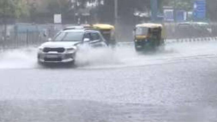 Chance of rain in the coastal areas of South Tamil Nadu weather report Rain Alert: தென் தமிழக கடலோர பகுதிகளில் மழைக்கு வாய்ப்பு...நாளைய நிலவரம் என்ன? ... வானிலை தகவல்!