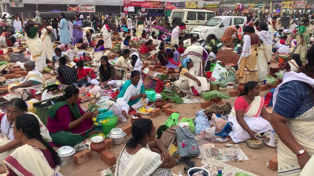 கேரளாவில் 20 லட்சத்துக்கும் மேற்பட்ட பெண்கள் பங்கேற்கும் பொங்கல் விழா - காரணம் தெரியுமா?