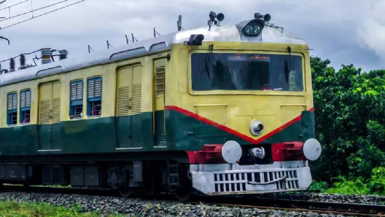 44 EMU train services cancelled Kodambakkam and Tambaram railway stations ongoing works Train Cancelled: சென்னை மக்களே கவனிங்க.. 44 மின்சார ரயில்களின் சேவை இன்று ரத்து!