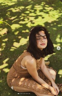 Avneet Kaur: ਖੁੱਲ੍ਹੇ ਅਸਮਾਨ ਹੇਠ ਮੌਸਮ ਦਾ ਮਜ਼ਾ ਲੈਂਦੀ ਨਜ਼ਰ ਆਈ ਅਵਨੀਤ ਕੌਰ, ਪਿਆਰੀ ਮੁਸਕਰਾਹਟ ਨਾਲ ਜਿੱਤਿਆ ਫੈਨਜ਼ ਦਾ ਦਿਲ