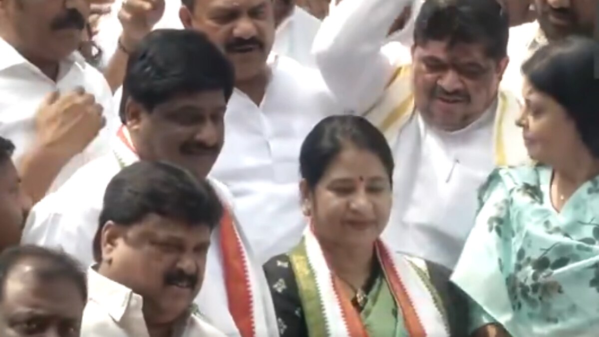 Lok Sabha Elections Hyderabad Deputy Mayor Srilatha, Husband Resign ...