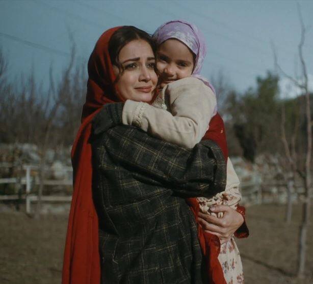 काफिर: जी5 पर आने वाली इस सीरीज में दीया मिर्जा और मोहित रैना लीड रोल में नजर आए. इस सीरीज में इंसानियत, न्याय और महिला की सेल्फ रिस्पेक्ट की कहानी को दिखाया गया है. ये सीरीज आपके दिल को जरूर छू जाएगी.