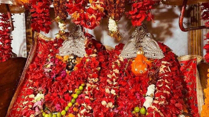 महामाया मंदिर यह मंदिर अंबिकापुर में पहाड़ी पर स्थित है, इस मंदिर में नवरात्रि के दौरान विशेष पूजा की जाती है. यहां बलियां भी चढ़ाई जाती हैं. कहा जाता है कि यह एक बहुत प्राचीन मंदिर है.