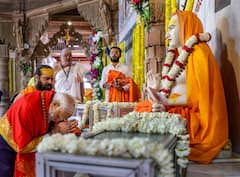 Swami Sadananda Saraswati Maharaj : कोण आहेत शारदा द्वारकेचे शंकराचार्य स्वामी सदानंद सरस्वती महाराज ,ज्यांच्याकडून पीएम मोदींनी आशीर्वाद घेतला?