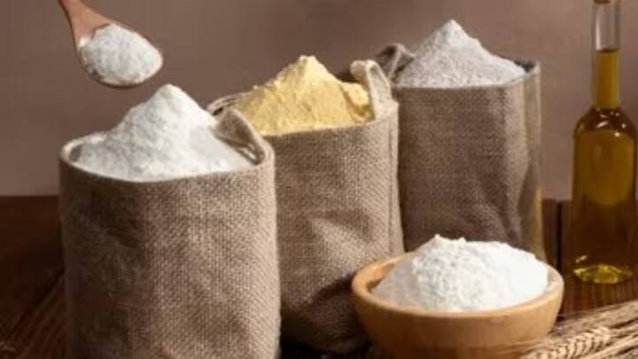 Kitchen Tips harmful effects of packaged flour read story marathi news Kitchen Tips : पॅकेट पीठ आरोग्यासाठी चांगले का वाईट? 'या' आजारांचा धोका वाढण्याची शक्यता