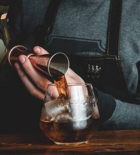 ਅਧਿਐਨ ਦੇ ਨਤੀਜਿਆਂ ਨੇ ਦਿਖਾਇਆ ਕਿ 80 ਪ੍ਰਤੀਸ਼ਤ ਵਿਸਕੀ ਨੂੰ 20 ਪ੍ਰਤੀਸ਼ਤ ਪਾਣੀ ਨਾਲ ਮਿਲਾਉਣ 'ਤੇ ਸਭ ਤੋਂ ਵਧੀਆ ਸੁਆਦ ਹੁੰਦਾ ਹੈ। ਨਾਲ ਹੀ ਵਿਸਕੀ ਦਾ ਸਵਾਦ ਵੀ ਨਹੀਂ ਬਦਲਦਾ। ਅਧਿਐਨ ਵਿੱਚ, ਇਸ ਨੂੰ ਸਭ ਤੋਂ ਵਧੀਆ ਮਿਸ਼ਰਣ ਮੰਨਿਆ ਗਿਆ ਹੈ। ਅਜਿਹਾ ਕਰਨ ਨਾਲ, ਗੈਰ-ਹਾਈਡ੍ਰੋਫਿਲਿਕ ਅਣੂ ਜੋ ਪਾਣੀ ਨਾਲ ਚੰਗੀ ਤਰ੍ਹਾਂ ਨਹੀਂ ਮਿਲਦੇ ਹਨ, ਨੂੰ ਹਟਾ ਦਿੱਤਾ ਜਾਂਦਾ ਹੈ। ਇਹ ਸੰਤੁਲਿਤ ਸੁਆਦ ਦਿੰਦਾ ਹੈ। ਕੁੱਲ ਮਿਲਾ ਕੇ ਸਭ ਤੋਂ ਵਧੀਆ ਮਿਕਸਿੰਗ ਅਨੁਪਾਤ 80 ਪ੍ਰਤੀਸ਼ਤ ਵਿਸਕੀ ਅਤੇ 20 ਪ੍ਰਤੀਸ਼ਤ ਪਾਣੀ ਸੀ।