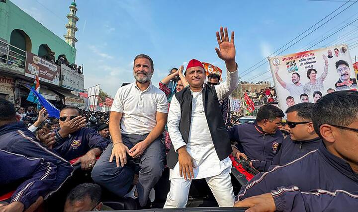 During the 2019 elections, the BJP secured victory in 62 seats, whereas the SP, in coalition with the Bahujan Samaj Party, managed to win five seats.