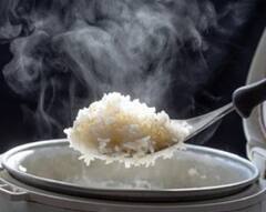 Health Tips: ਠੰਡਾ ਜਾਂ ਗਰਮ ਦੋਵਾਂ ਵਿੱਚੋਂ ਕਿਹੜਾ ਜ਼ਿਆਦਾ ਹੈਲਦੀ? ਜਾਣੋ ਸਿਹਤ ਮਾਹਿਰ ਦੀ ਰਾਏ