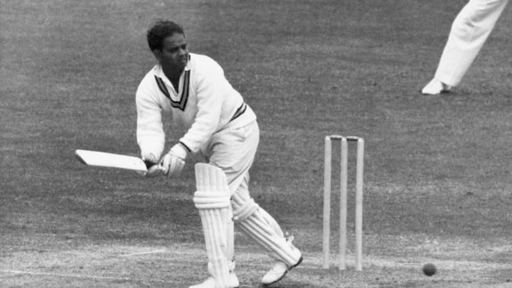 5. विजय मांजरेकर ने 1961-62 सीज़न के दौरान भारत में आयोजित IND बनाम ENG टेस्ट श्रृंखला में 83.71 के उल्लेखनीय औसत के साथ 586 रन बनाकर पांचवें स्थान का दावा किया।  (छवि स्रोत: गेटी)