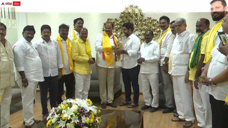 ysrcp mla kolusu partha saradhi joined in tdp Kolusu Parthasaradhi: టీడీపీలో చేరిన ఎమ్మెల్యే కొలుసు పార్థసారథి - బలహీన వర్గాలకు వైసీపీలో అవమానాలేనని తీవ్ర విమర్శలు