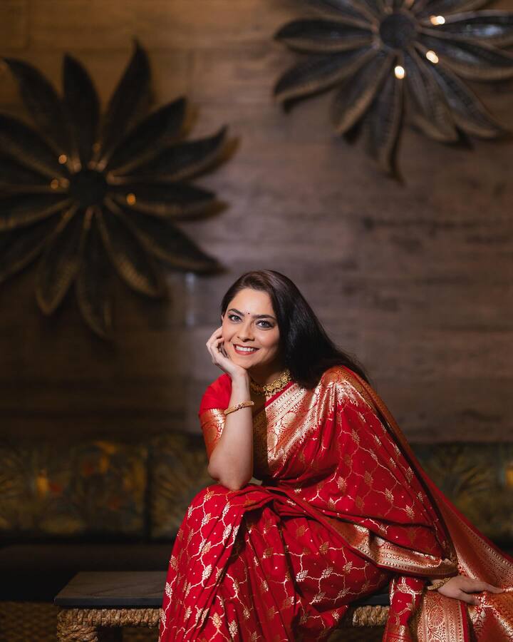 तसेच सिनेसृष्टीत सुरुवातीला काम करताना सोनालीला कोणत्या अडचणींचा सामना करावा लागला याविषयी देखील तिने भाष्य केलं आहे. (photo:sonalee18588/ig)