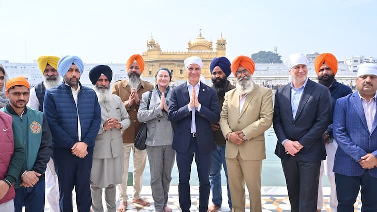 US Envoy Eric Garcetti Visits Golden Temple In Amritsar, Says ‘It Has Been A Dream Of Mine’ — Watch