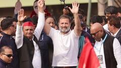 अखिलेश यादव के साथ मंच पर दिखे अजय राय, कभी सपा प्रमुख ने बताया था चिरकुट