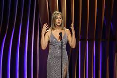 Jennifer Aniston Sparks Engagement Rumours As She Flaunts Huge Diamond Ring - See Pics