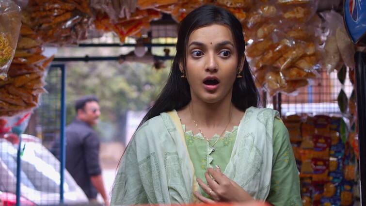 zee tamil ninaithen vanthai serial february 26th episode update Ninaithen Vanthai : மனோகரி போடும் திட்டம்.. குழந்தைகளுக்கு வரும் ஆபத்து? - நினைத்தேன் வந்தாய் சீரியல் அப்டேட்..