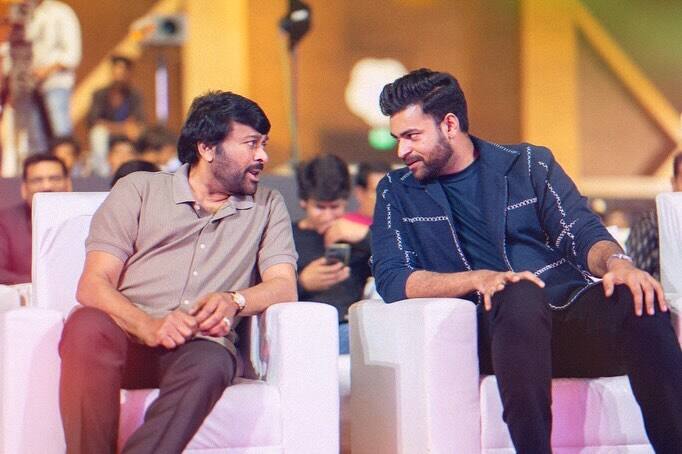 'ఆపరేషన్ వేలంటైన్' ప్రీ రిలీజ్ వేడుకలో చిరంజీవి, వరుణ్ తేజ్ డిస్కషన్ (Image Courtesy: varunkonidela7 / Instagram)