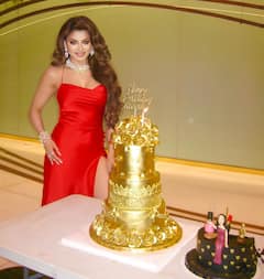 Netizens Troll Urvashi Rautela For Cutting 24-Carat Gold Cake, Calls Her 'History Creator'
