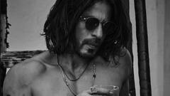 आरारारा खतरनाक! शाहरुख खानचा शर्टलेस फोटो पाहिलात का? किंग खानचा फिटनेस पाहून नेटकरी म्हणाले,