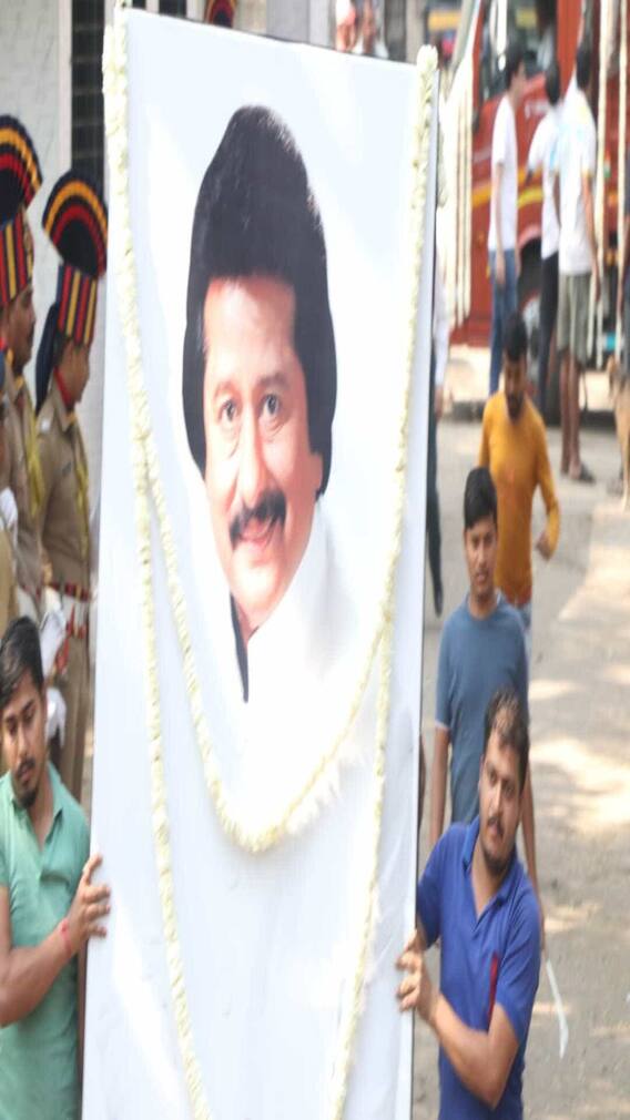 Pankaj Udhas' Last Rites Perfomed With Full State Honour