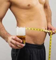 Beer Belly: ਬੀਅਰ ਦੇ ਸ਼ੌਕੀਨਾਂ ਦਾ ਤੇਜ਼ੀ ਨਾਲ ਫੈਲਦਾ ਪੇਟ, ਜਾਣੋ ਪੇਟ ਦੀ ਚਰਬੀ ਨੂੰ ਘੱਟ ਕਰਨ ਦਾ ਤਰੀਕਾ