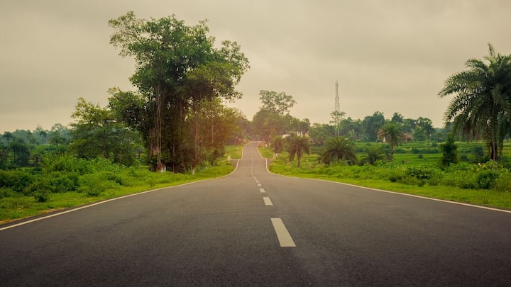 উত্তরবঙ্গের শুধুমাত্র দার্জিলিং জেলার পার্বত্য এলাকায় হালকা বৃষ্টি চলবে। বাকি জেলায় বৃষ্টির সম্ভাবনা নেই বললেই চলে।