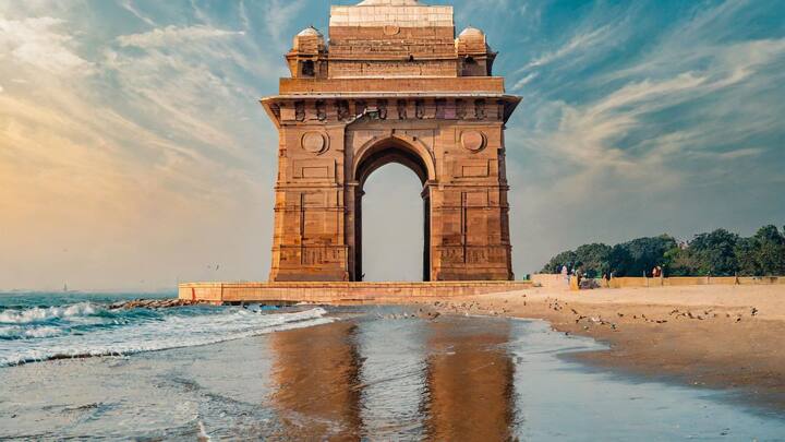 आप यहां ये तस्वीरें देख सकते हैं और अंदाजा लगा सकते हैं कि बीच के किनारे इंडिया गेट कैसा दिखेगा.