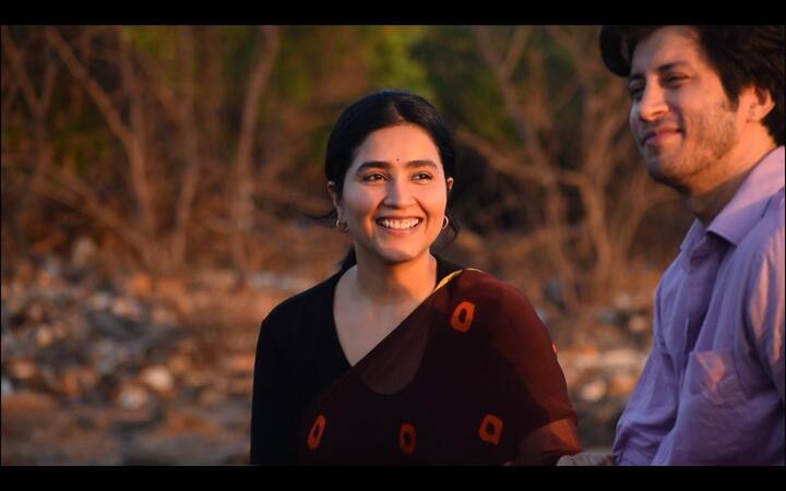 'पंचायत 3'चं शूटिंग पूर्ण झालं असून ही सीरिज प्रेक्षकांच्या भेटीसाठी सज्ज आहे. पण अद्याप या सीरिजची अधिकृत रिलीज डेट समोर आलेली नाही. (photo:anchalt555/ig)