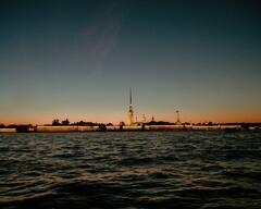 भारत से होकर ही गुजरती है पाकिस्तान की ये 'लाइफ लाइन'