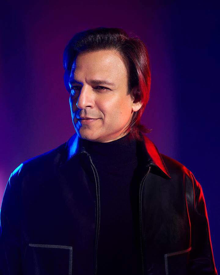 आपल्यावर बॉलिवूडने बहिष्कार टाकला असल्याची भावना मनात असल्याचे आपण अक्षय कुमारला सांगितलेच. माझ्या मनातील सर्व काही अक्षय कुमारने ऐकून घेतले आणि त्यानंतर प्रॅक्टिकली अवलंबता येणारा मार्ग काढला. त्यामुळे आपल्या आयुष्याला कलाटणी मिळाली असल्याचे विवेक ओबेरॉयने सांगितले. (photo:vivekoberoi/ig)