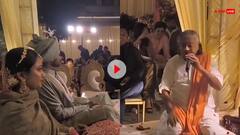 शादी में पंडित जी ने हिंदी गानों पर बांधा समां, आवाज सुनकर बोले लोग- 'पहले सिंगर बनना चाहते होंगे...'