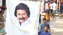 Pankaj Udhas Last Rites: গান স্যালুটে বিদায়, পঙ্কজ উধাসের শেষকৃত্যে হাজির সঙ্গীত ও সিনে দুনিয়ার তারকারা