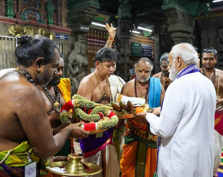 Chanting Vedic mantras, the temple priests presented PM Modi with a shawl. (Photo: X/@NarendraModi)