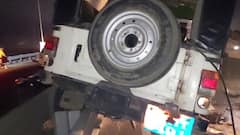 PHOTOS: पहले डिवाइडर... फिर कार से टक्कर, तेजस्वी की एस्कॉर्ट गाड़ी का देखिए कैसे हुआ एक्सीडेंट