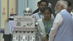 PM Modi With ISRO Gaganyan Vyom Mitra : గగన్ యాన్ రోబో వ్యోమమిత్ర ను పరిచయం చేసిన ప్రధాని మోదీ