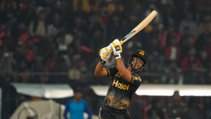 4. Saim Ayub (Peshawar Zalmi): 88