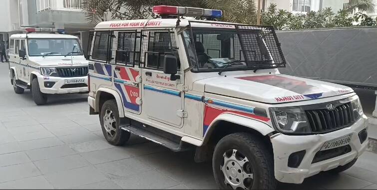 Rajkot Hatya News: husband killed his wife over the domestic violence and quarrel in rajkot, crime news Rajkot Hatya: પતિ-પત્નીના ઝઘડામાં પત્નીની હત્યા, પતિએ માથામાં પથ્થર મારીને ઉતારી મોતને ઘાટ
