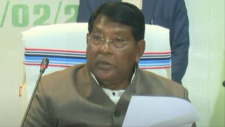 Jharkhand Budget 2024 champai soren government Budget highlights by Rameshwar Oraon Jharkhand Budget 2024: वित्त मंत्री रामेश्वर उरांव ने पेश किया झारखंड का बजट, जानें- बड़ी बातें