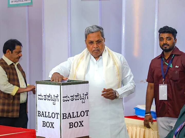 Karnataka Chief Minister Siddaramaiah casts his vote for the Rajya Sabha elections, in Bengaluru. The Congress has 134 MLAs, the BJP has 66, JD(S) 19, while others account for four in the Karnataka Legislative Assembly. (Photo: PTI)