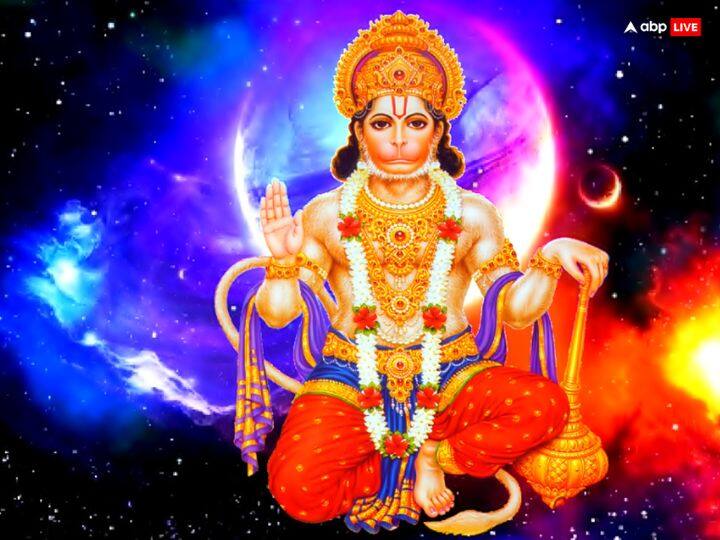 कोई असाध्य रोग ने घेर रखा है. शारीरिक कष्ट से परेशान हैं, तो मंगलवार के दिन हनुमान जी की प्रतिमा के सामने एक पात्र में जल रखकर हनुमान बाहुक का पाठ करें. इस उपाय को लगातार 21 दिनों तक करें. इससे रोगी को राहत मिलती है.