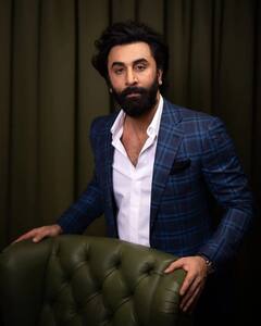 बी-टाउन के वो हैंडसम हंक जो एक नहीं बल्कि कई लड़कियों से लड़ा चुके हैं इश्क, एक ने तो किए थे 308 अफेयर्स