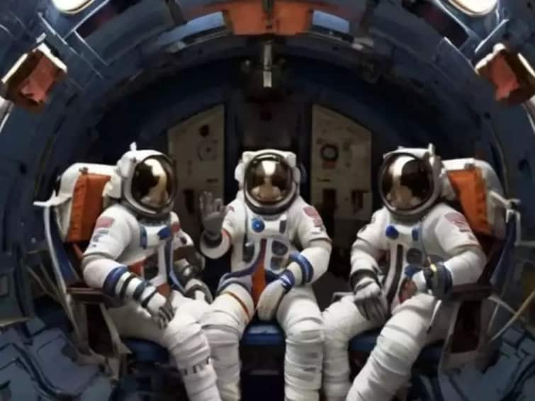 ISRO Gaganyaan Mission Astronauts Name Prashanth Nair Angad Prathap Ajit Krishnan PM Modi Gaganyaan Mission: પ્રશાંત નાયર, અંગદ પ્રતાપ, અજિત કૃષ્ણન.... ગગનયાન મિશનના ચારેય એસ્ટ્રૉનૉટ્સના નામ આવ્યા સામે