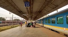 Railway Rules:  ટ્રેનમાં મુસાફરી દરમિયાન તમે રાત્રે શું નથી કરી શકતા?