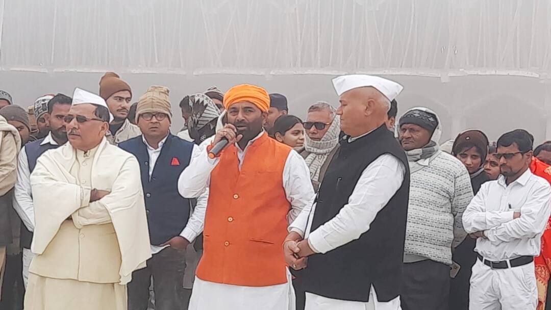 Bihar Politics: महागठबंधन के विधायकों की टूट पर सियासत हुई तेज, RJD के आरोप पर बीजेपी बोली- 'पैसों के दमपर एनडीए...' RJD MLA Ramanuj Prasad And BJP MLA Sanjay Kumar Singh reacted to breakdown of mahagathabandhan MLA ann Bihar Politics: महागठबंधन के विधायकों की टूट पर सियासत हुई तेज, RJD के आरोप पर बीजेपी बोली- 'पैसों के दमपर एनडीए...'