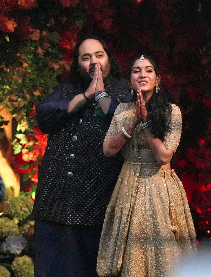 शादी से पहले अनंत और राधिका के 1 से 3 मार्च तक गुजरात के जामनगर में अंबानी एस्टेट में प्री वेडिंग फंक्शन आयोजित किए जाएंगे.