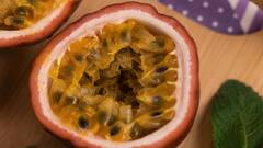 Passion Fruit Benefits : हे फळ पोषक तत्वांचे भांडार आहे, पोट आणि हृदय निरोगी ठेवते !