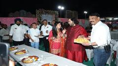 Anant-Radhika PHOTO: પ્રિ-વેડિંગ સેલિબ્રેશન્સ પૂર્વે અંબાણી પરિવારએ કરી અન્નસેવા,અનંત-રાધિકા અને મુકેશ અંબાણી પિરસ્યું ભોજન