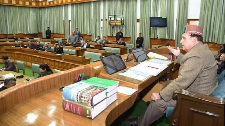 himachal 15 BJP MLAs been expelled by the Assembly Speaker for allegedly shouting slogans and misconduct in the Chamber of Speaker Himachal Pradesh: ஹிமாச்சலில் 15 பாஜக எம்.எல்.ஏக்கள் சஸ்பெண்ட்.. அதிரடி காட்டிய சபாநாயகர்..